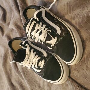 VANs Old Skool size 9.5